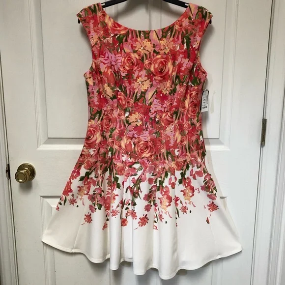 Gabby Skye Sleeveless Floral Fit & Flare Dress - Picture 1 of 16